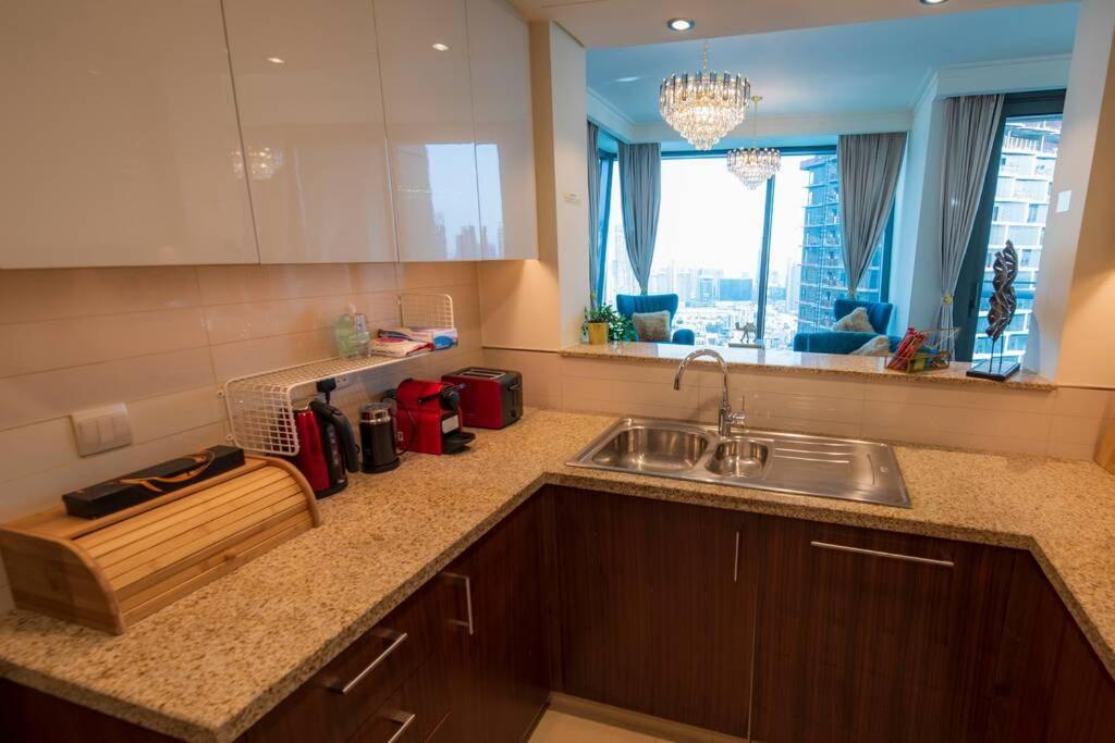First Class 3Br With Full Burj Khalifa And Fountain View Dubai Exterior photo